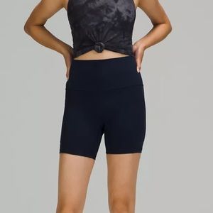 Lululemon - Align 6” High Rise Shorts